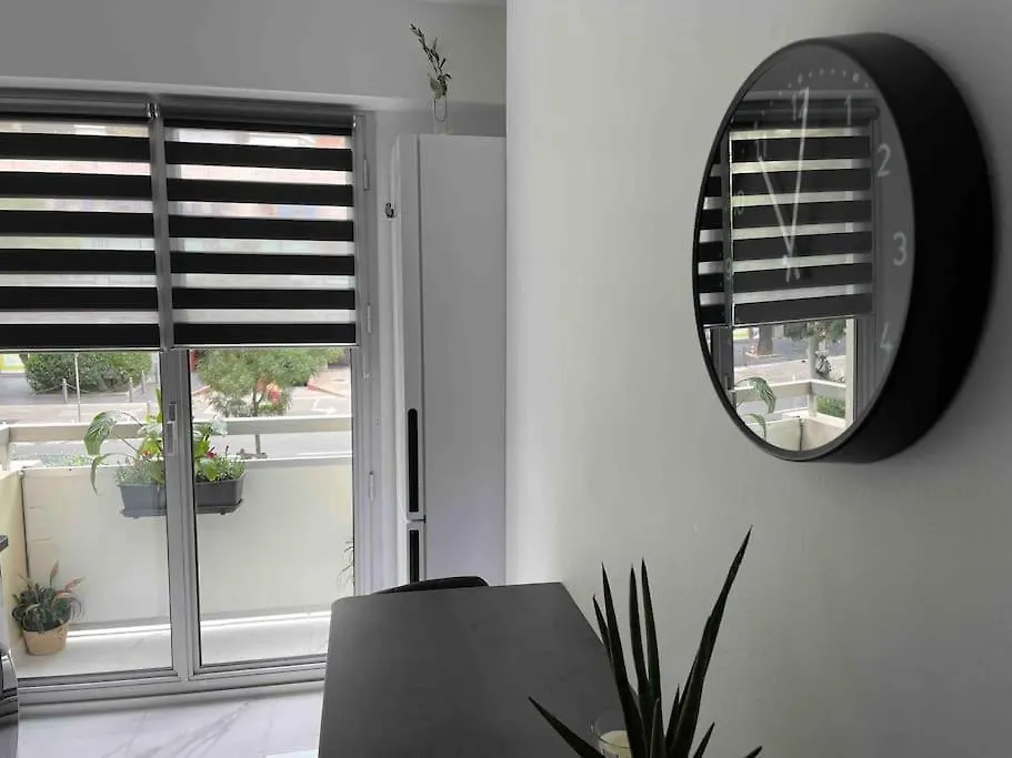Superbe Appartement Carre Delfino Port De Nice Apartment