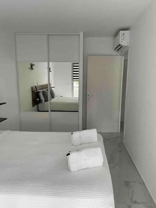 Superbe Appartement Carre Delfino Port De Nice 0*,