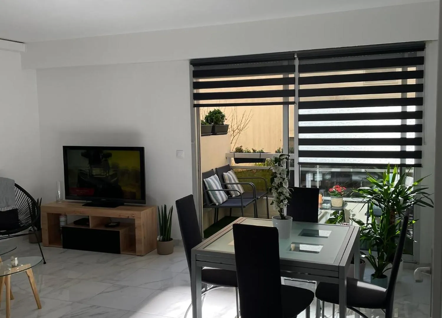 Superbe Appartement Carre Delfino Port De Nice location